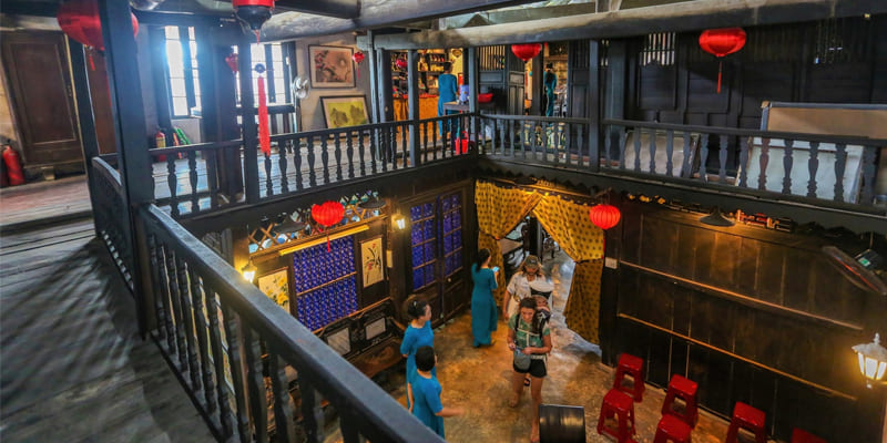 Nhà cổ mở cửa cả ngày và không giới hạn số lượng đón khách