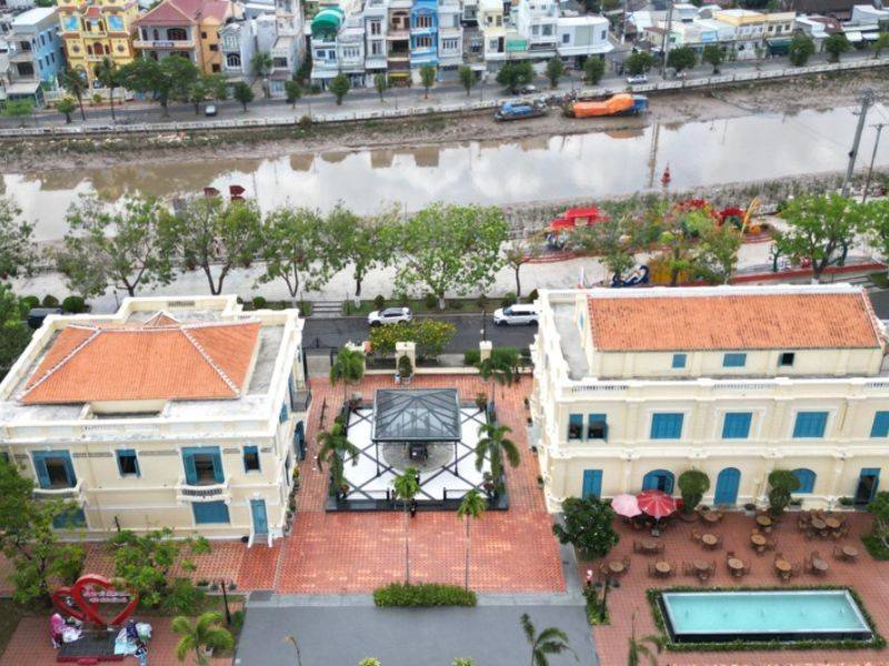 Hướng dẫn di chuyển tham quan dinh thự nổi tiếng bậc nhất Bạc Liêu