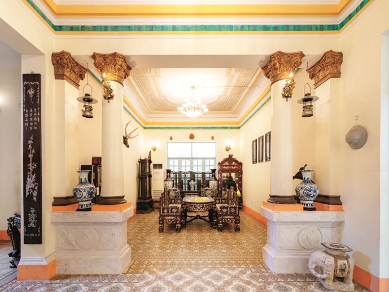 Gần như toàn bộ vật liệu xây dựng ngôi nhà đều nhập châu Âu