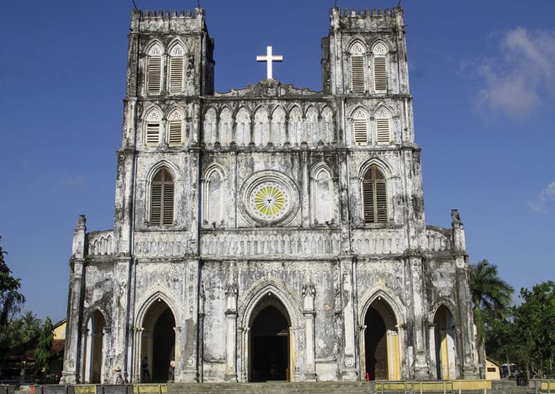 Lộ trình đến nhà thờ Mằng Lăng thuận tiện