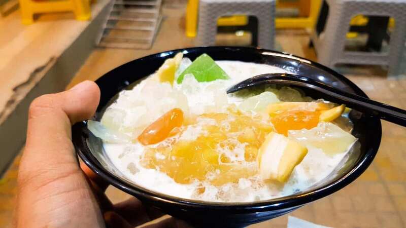 Chè Bà Sáu là quán nhỏ, giản dị