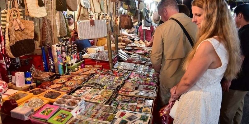Những món đồ có thể tậu khi đi du lịch chợ đêm