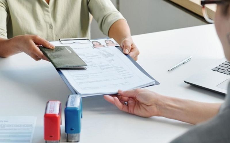 Nộp hồ sơ xin visa sớm để kịp thực hiện thủ tục