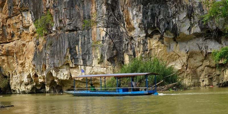 Núi đá vôi kỳ vĩ và hệ sinh thái đa dạng
