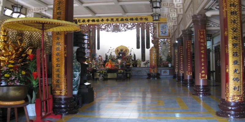 Phần chánh điện có quy mô lớn