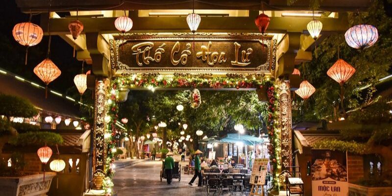 Phố cổ Hoa Lư mang nét đẹp kiến trúc cổ kính