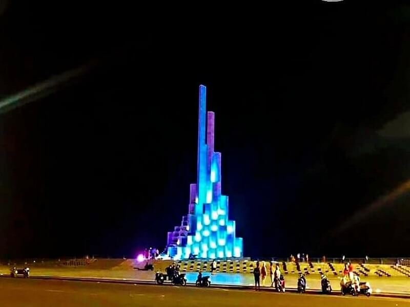 Quảng trường Nghinh Phong siêu đẹp về đêm