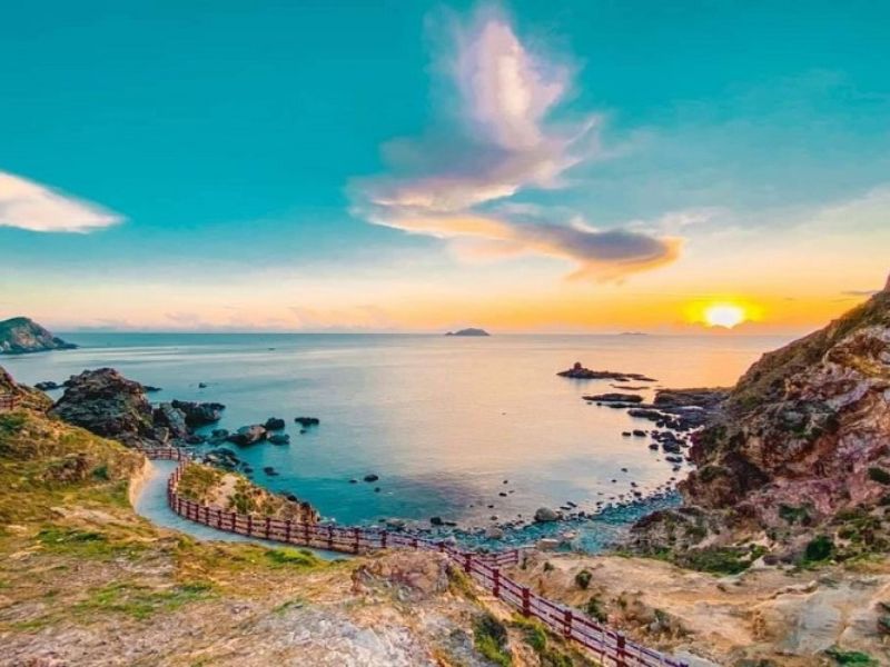 Du lịch miền Trung nổi tiếng là Quy Nhơn