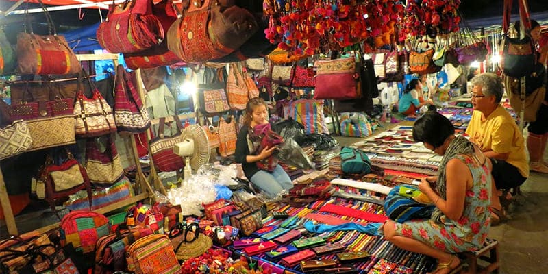 Sản phẩm thủ công bày biện đẹp mắt, thiết kế đậm chất miền Tây