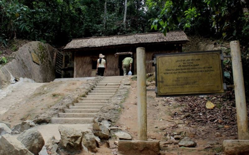 Sở chỉ huy chiến dịch Điện Biên Phủ ẩn mình dưới tán cây cổ thụ