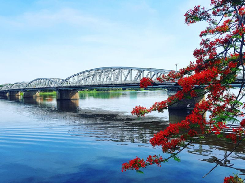 Đặc điểm nổi bật của dòng sông Hương