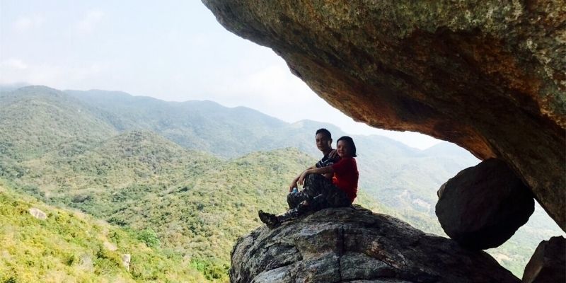 Chinh phục đỉnh Đá Đỏ mang đến cảm giác tự hào và phấn khích khó quên