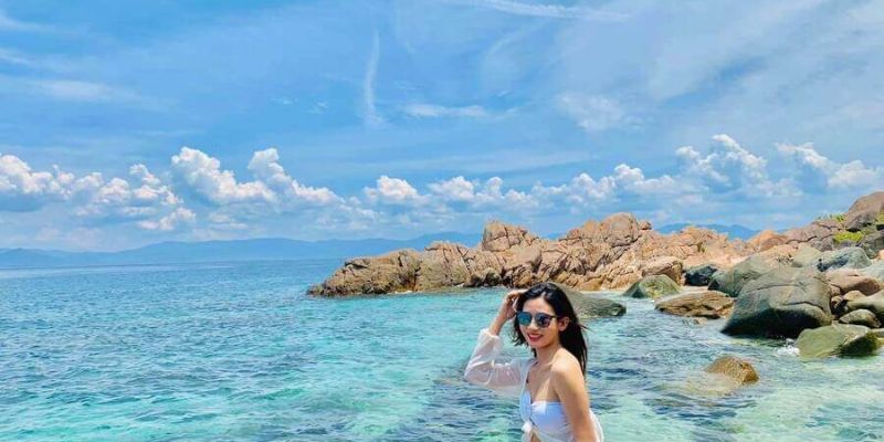 Thỏa sức tắm biển và check in bãi Bình Tiên 