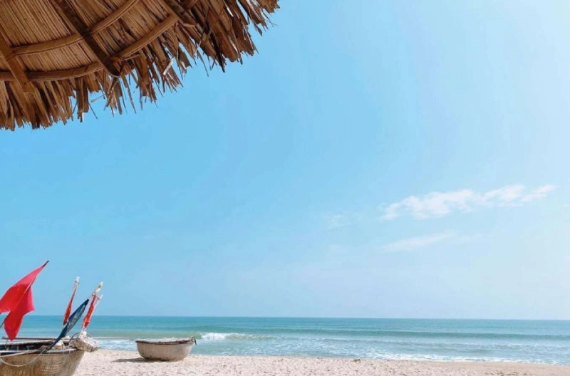 Tận hưởng cảm giác bình dị tại biển An Bàng