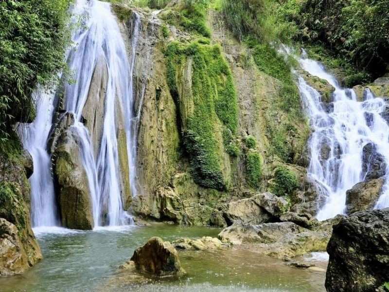 Thác Gò Lào là một trong những điểm du lịch hot của Mai Châu