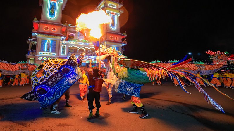 Tham gia lễ Vía Đức Chí Tôn nhiều sự kiện