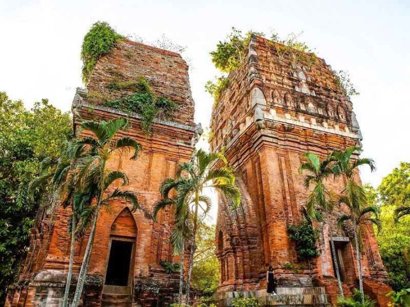 Lưu ý khi tham quan Tháp Đôi để có chuyến đi trọn vẹn