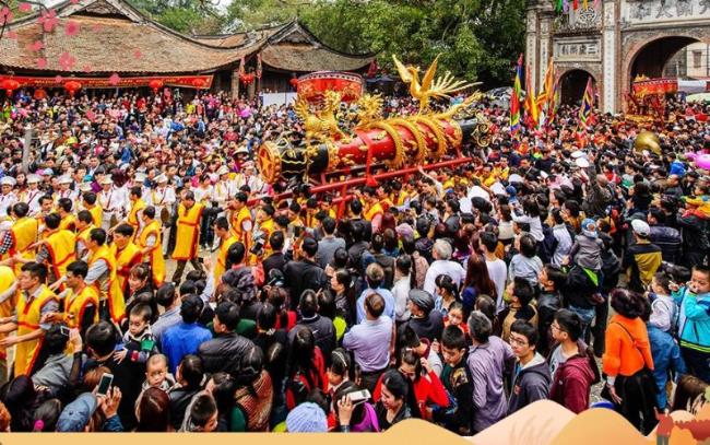 Thời điểm diễn ra lễ hội thường vào mùa xuân