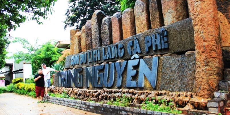 Thời điểm hoàn hảo ghé đến làng cà phê