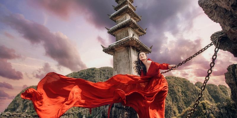 Thời gian đẹp nhất là vào mùa hè hoặc tháng giêng âm lịch