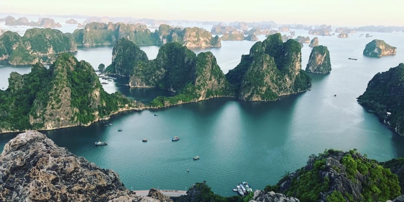 Thu trọn toàn cảnh vịnh Hạ Long trong tầm mắt