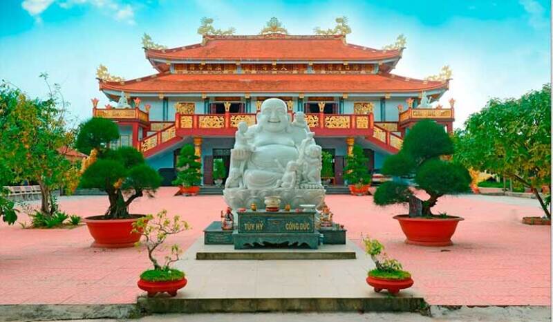 Tĩnh tâm và chiêm bái linh thiêng