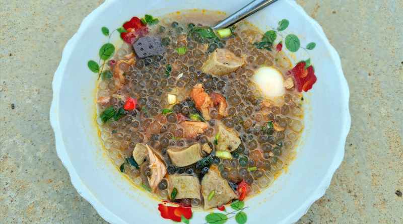 Tô bánh canh bột báng nóng hổi đặc sản Tam Kỳ