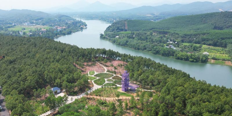 Toàn cảnh đồi Vọng Cảnh thơ mộng nhìn từ trên cao