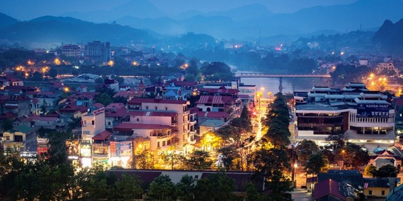 Trải nghiệm ngắm nhìn thành phố Lạng Sơn từ tòa thành