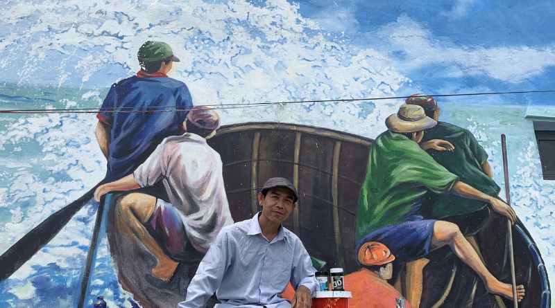 Tranh tường cảnh ngư dân và đời sống ven biển