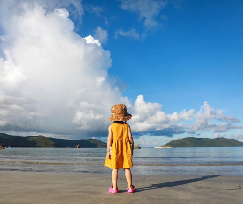 Bãi biển Côn Đảo phù hợp cho trẻ vui chơi