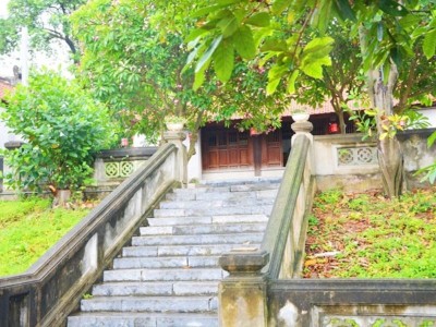 Văn Miếu ở núi Phúc Sơn, phường Võ Cường