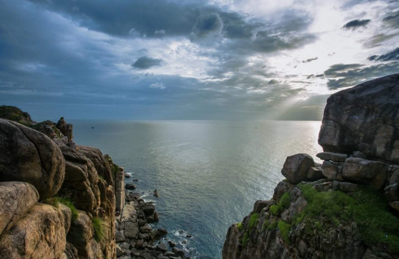 Vẻ đẹp hùng vĩ nhìn từ Mũi Điện Phú Yên