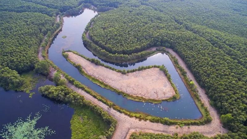 Vẻ đẹp như tranh vẽ của Hồ Bán Nguyệt