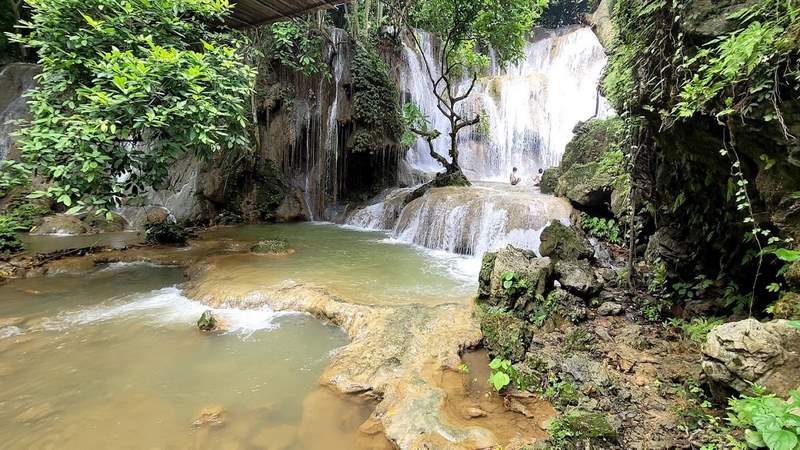 Vẻ đẹp thác Voi hoang sơ ẩn sâu trong núi rừng