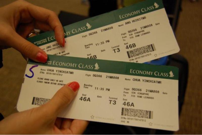 Vé máy bay khứ hồi hoặc vé bay qua Zambia