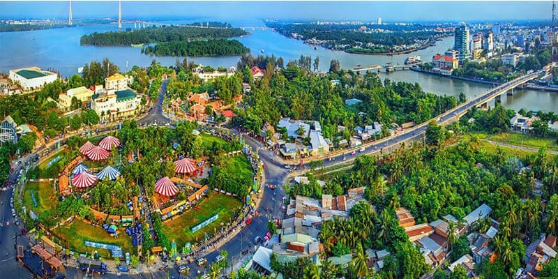 Vị trí công viên Lưu Hữu Phước dễ tìm kiếm, đường đi ít bị kẹt xe