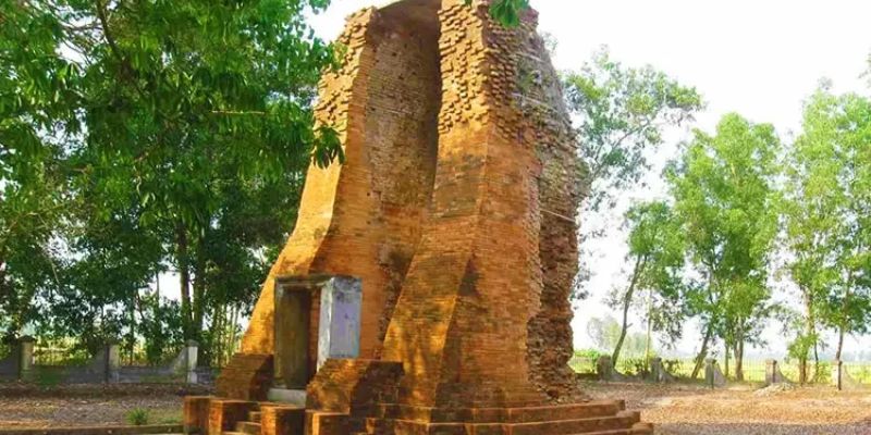 Vị trí đắc địa xung quanh tháp cổ Vĩnh Hưng