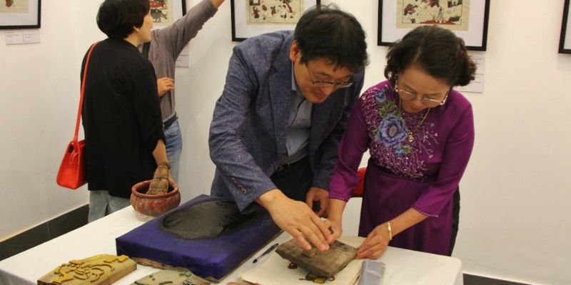 Việc tự làm tranh sẽ mang lại cho bạn trải nghiệm thú vị