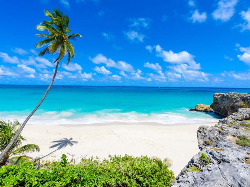 Barbados đẹp mê ly miễn thị thực cho công dân Việt Nam với thời gian lưu trú 90 ngày