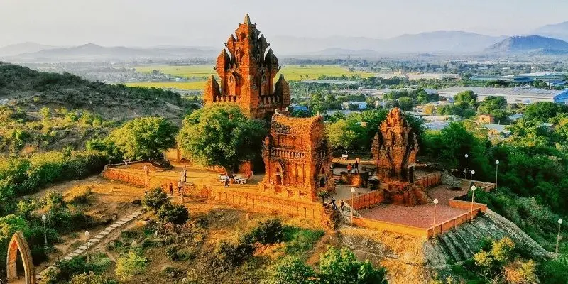 Tháp Po Klong Garai là di tích Chăm cổ kính với kiến trúc tinh xảo tại Ninh Thuận