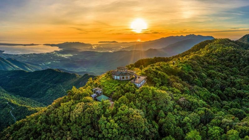 Vườn quốc gia Bạch Mã sở hữu vẻ đẹp trù phú