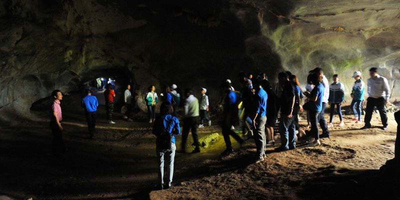 Khám phá nét đẹp văn hóa trong động người xưa