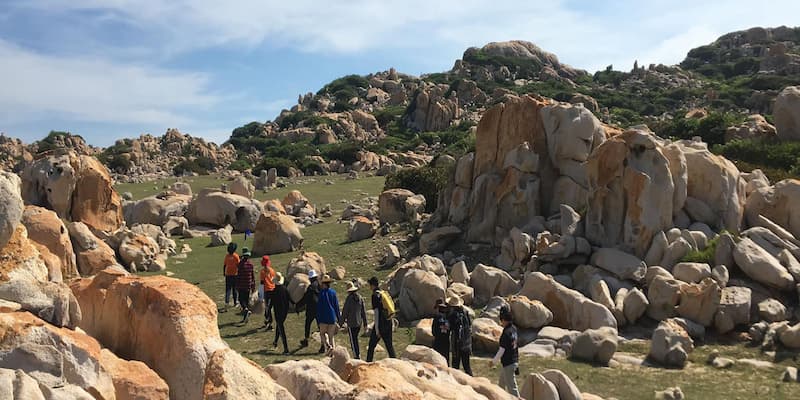 Lộ trình tới Vườn Núi Chúa vô cùng đơn giản và dễ đi