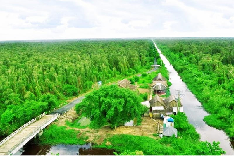 Du khách nên đặt phòng khách sạn sớm nếu muốn lưu trú tại đây