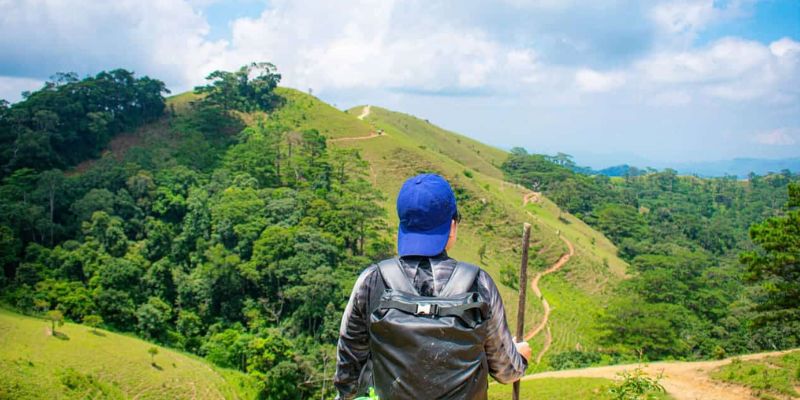 Trải nghiệm trekking tại khu vực núi Yok Đôn