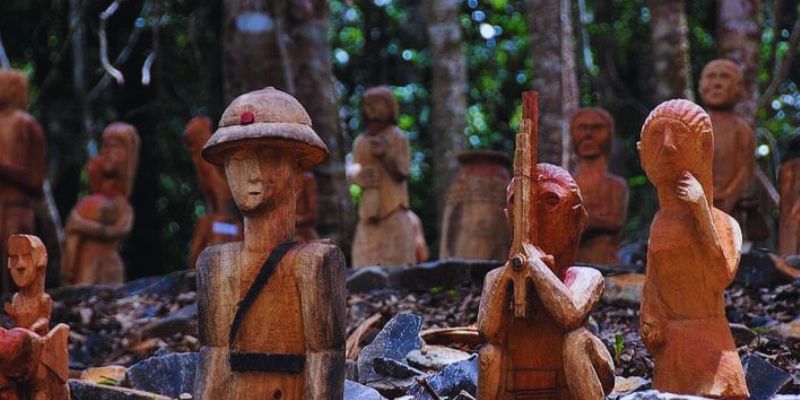 Vườn tượng gỗ được khắc họa từ bày tay tài hoa của nghệ nhân người Tây Nguyên