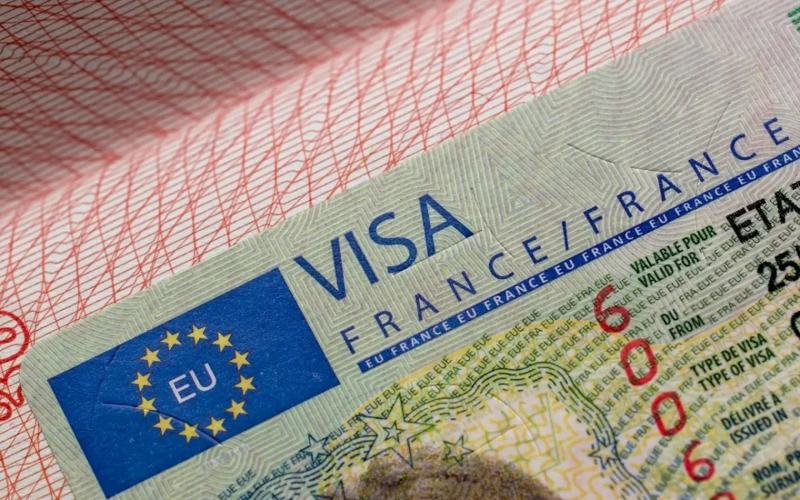 Xin visa đi du lịch Pháp có khó không? Câu trả lời là không